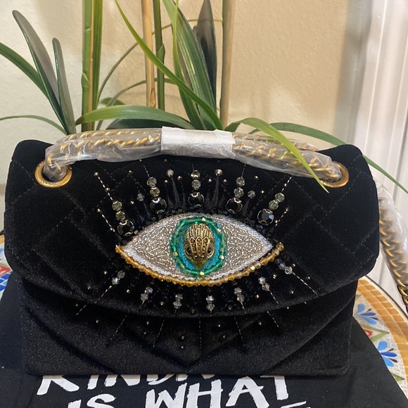 Mini Kensington Eye Quilted Velvet Crossbody Bag
Kurt Geiger London - Picture 9 of 12